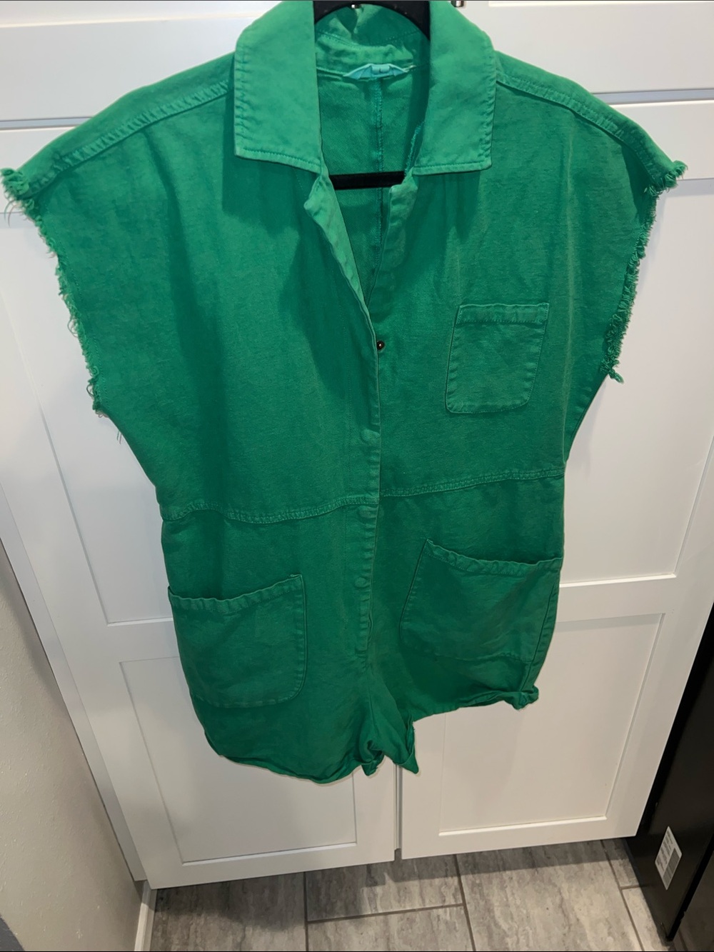 Sleeveless Green Utility Romper Top with Collar
